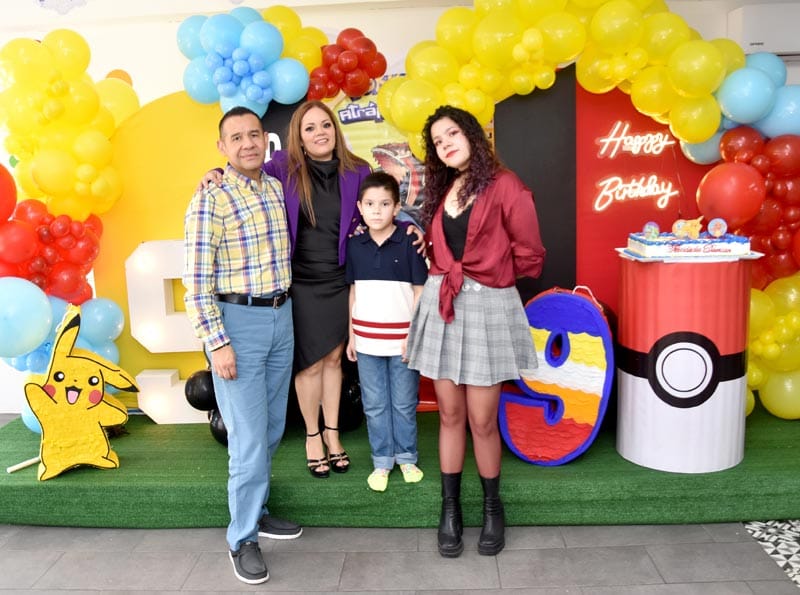 DAMIÁN CELEBRA SUS 9 AÑITOS