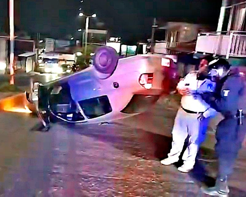 ¡BORRACHAZO EN EL BULEVAR! - *Aparatoso accidente en el municipio de Martínez de la Torre