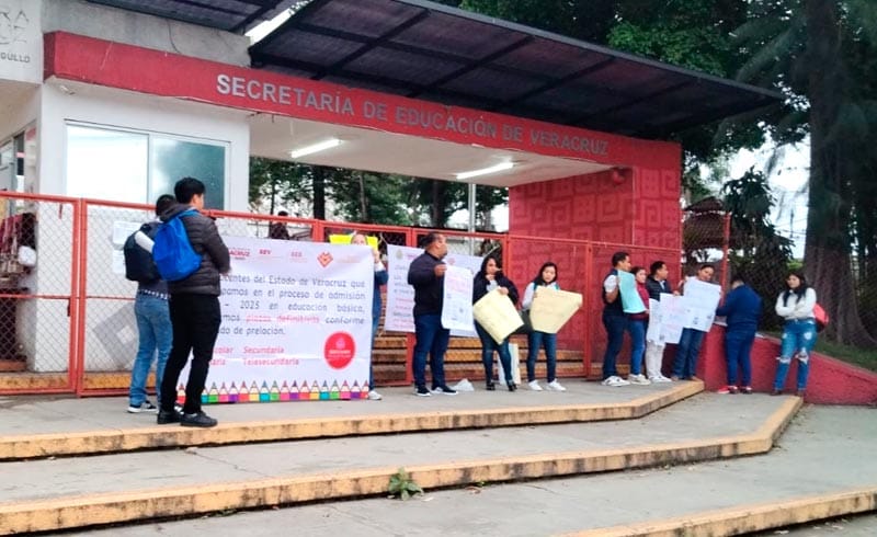 ¡QUIEREN PLAZAS! - MAESTROS EN LA SEV