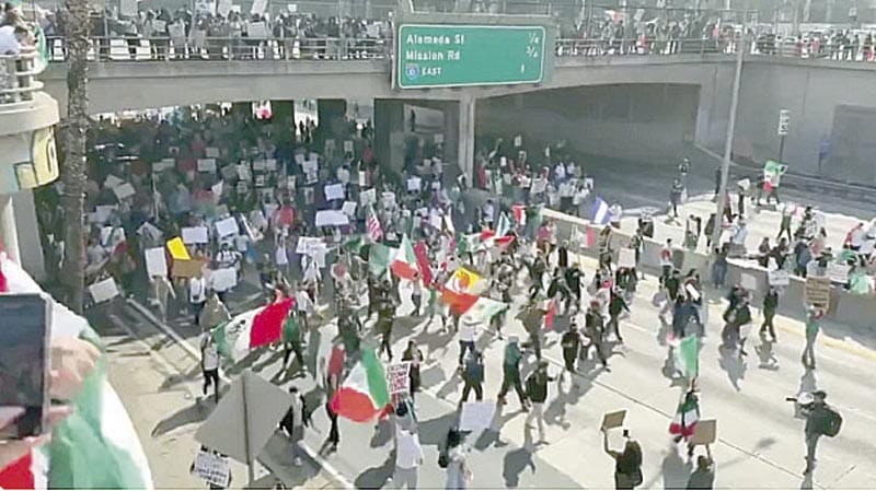 ¡PROTESTAN EN LOS ÁNGELES CONTRA LAS DEPORTACIONES!