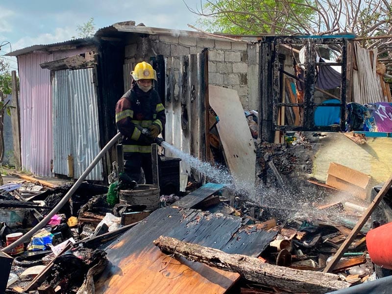 ¡SE QUEMÓ VIVIENDA EN LA COLONIA NUEVAS ESPERANZAS!
