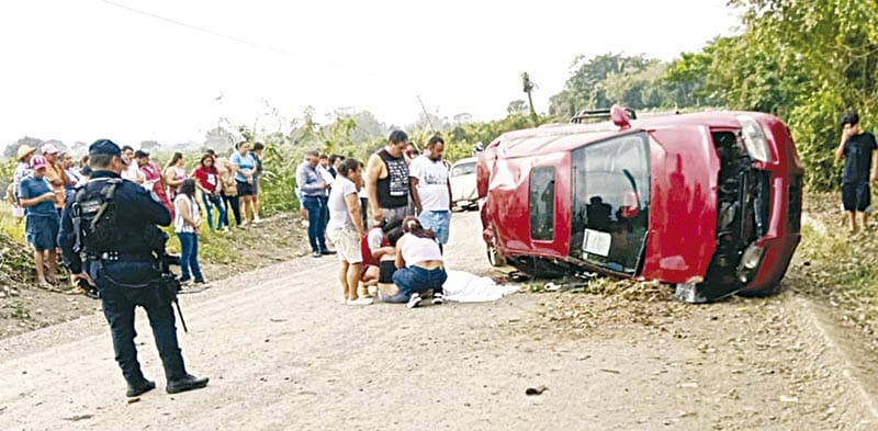 ¡TRAGEDIA EN LA CARRETERA!
