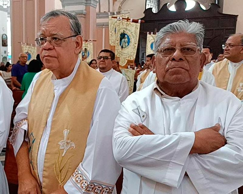 ¡MUEVEN A 5 SACERDOTES!