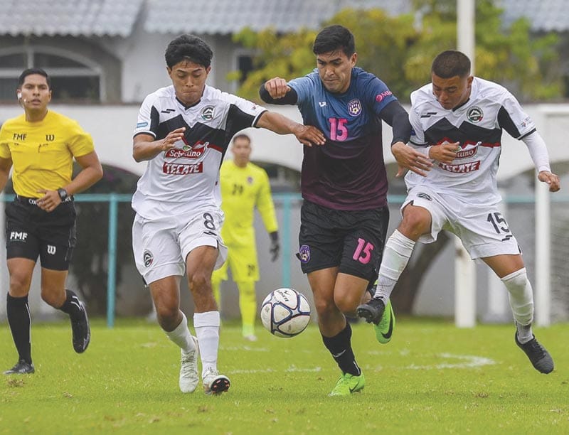 ¡RACING VUELVE A PERDER!