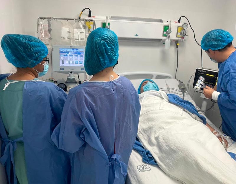 ¡PRIMER TRASPLANTE DE CÉLULAS TRONCALES HEMATOPOYÉTICAS!