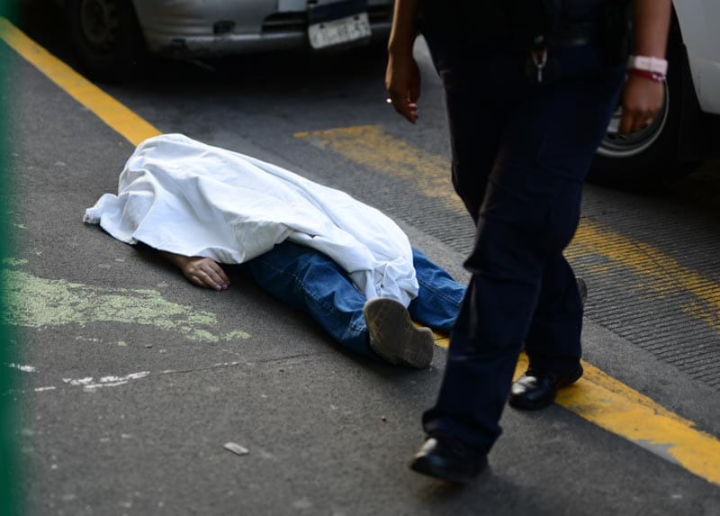 ¡HOMBRE DE 60 AÑOS MURIÓ EN EL CENTRO DE XALAPA!