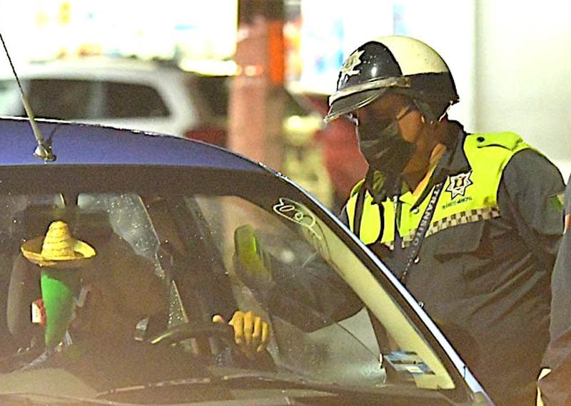 ¡CORREN A 7 AGENTES DE TRÁNSITO ESTATAL!