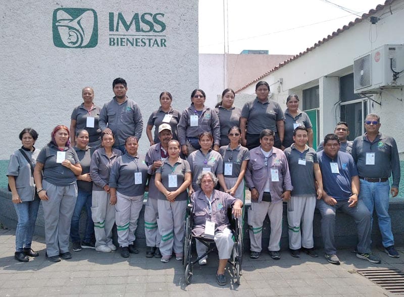 ¡LOS CORREN! - *Con el IMSS Bienestar llegó una empresa nueva y los sacó