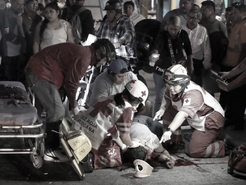 ¡MORTAL CHOQUE DE MOTOS! - UN HOMBRE PIERDE LA VIDA EN LA AVENIDA J.B. LOBOS