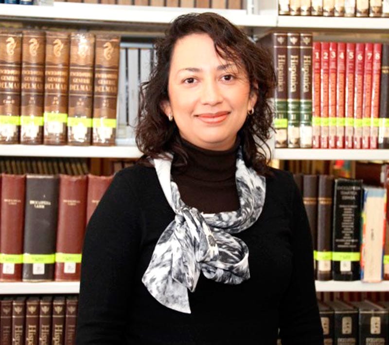 ¡MARISOL QUIERE LA RECTORÍA LA UV!