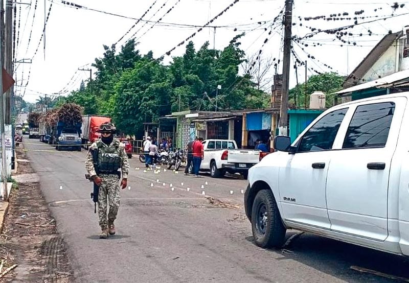 ¡CON RÁFAGAS DE METRALLETA MATAN A MECÁNICO DE MOTOS!