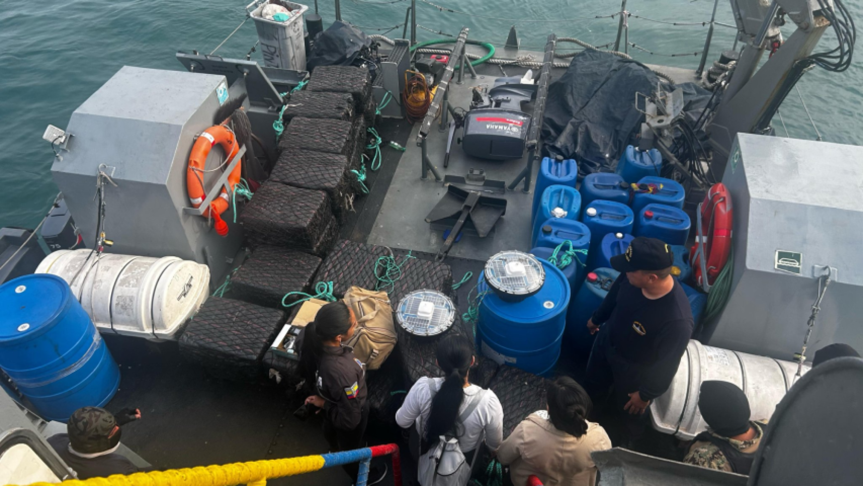 ¡ECUADOR INTERCEPTA LANCHA CON 1.5 TONELADAS DE DROGA; EL DESTINO ERA MÉXICO Y CENTROAMÉRICA!