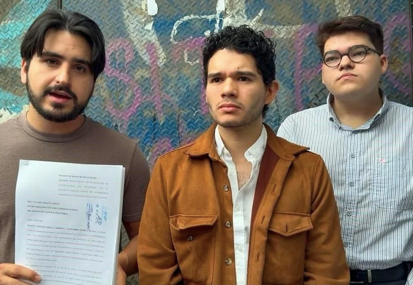 ¡LLEVAN A INE PRUEBAS CONTRA 24 CANDIDATOS 'RIESGOSOS'!