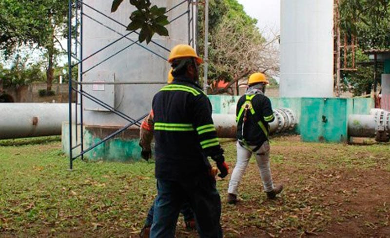 ¡SIN LUZ LAS PLANTAS DE EL TEJAR!