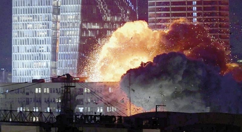 ¡SE BOMBARDEAN ISRAEL E IRÁN! - Y NO PARAN