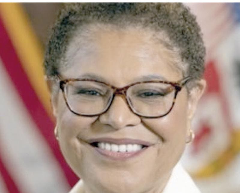 ¡ALCALDES DE CALIFORNIA URGEN PONER FIN A LAS REDADAS DE TRUMP!