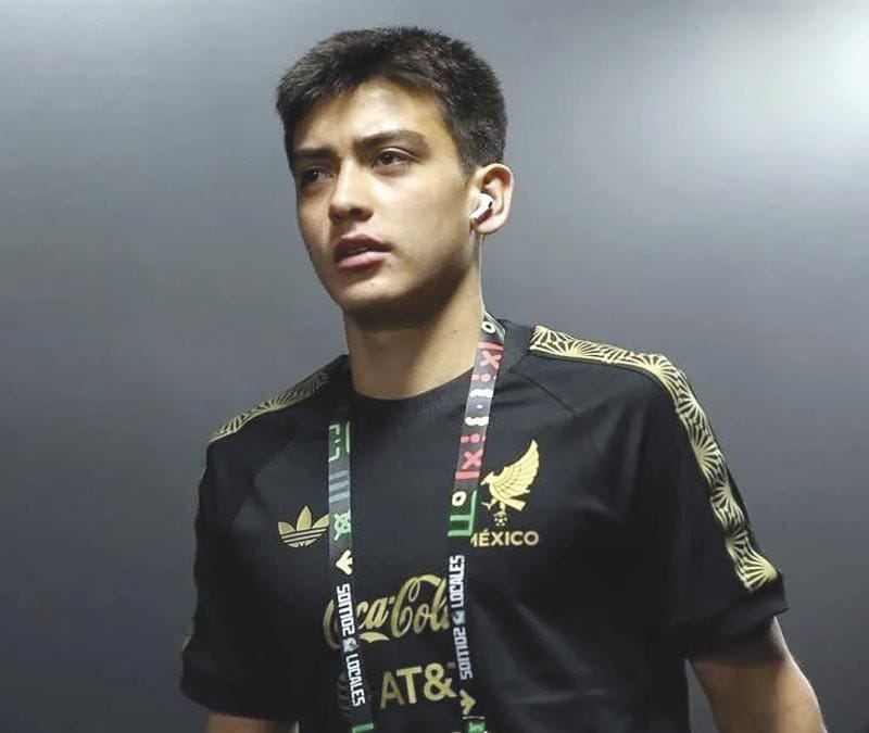 ¡DEBUTA ADOLESCENTE COMO TITULAR EN COPA ORO CON EL TRI!