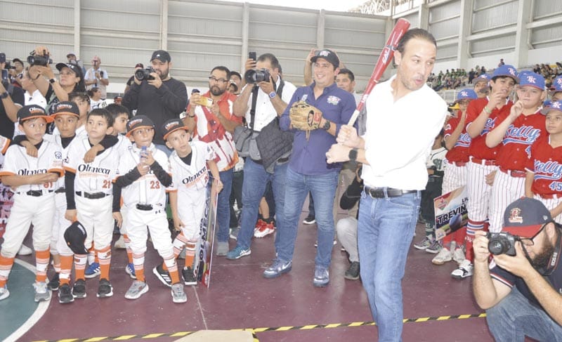 ¡INAUGURA NAHLE CAMPEONATO NACIONAL Y REGIONAL DE BÉISBOL!