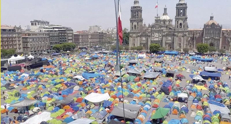 ¡800 MDP A CNTE-OAXACA! - ACUERDA LEVANTAR PLANTÓN