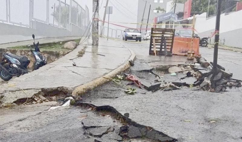 DALILA GOLPEA ACAPULCO!