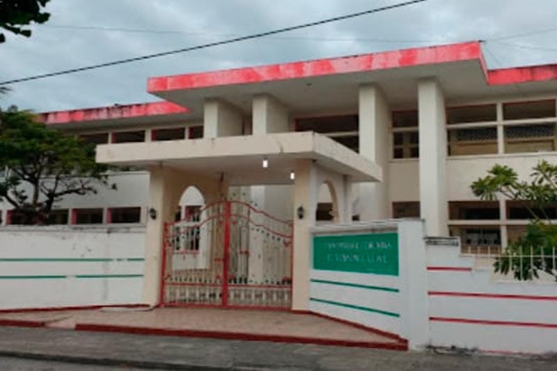 ¡SEV QUIERE DESAPARECER LA UF! - *Denuncian maestros, personal administrativo y alumnas