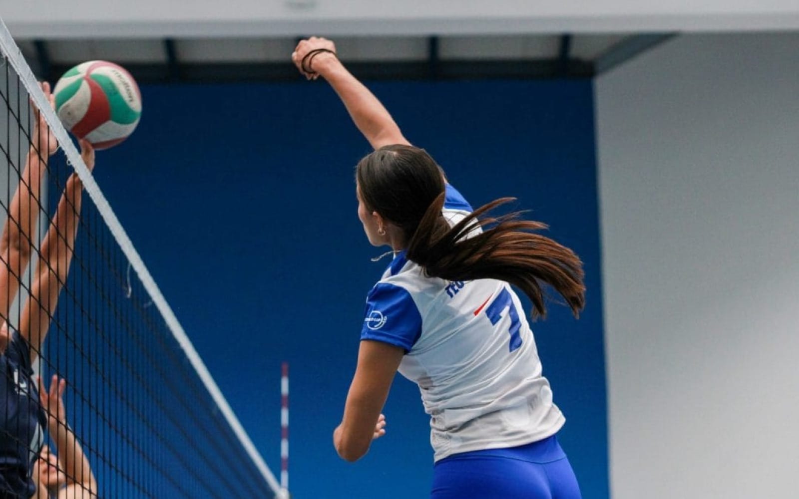 ¡CONVOCAN A LA LIGA DE VOLEIBOL ESTUDIANTIL!