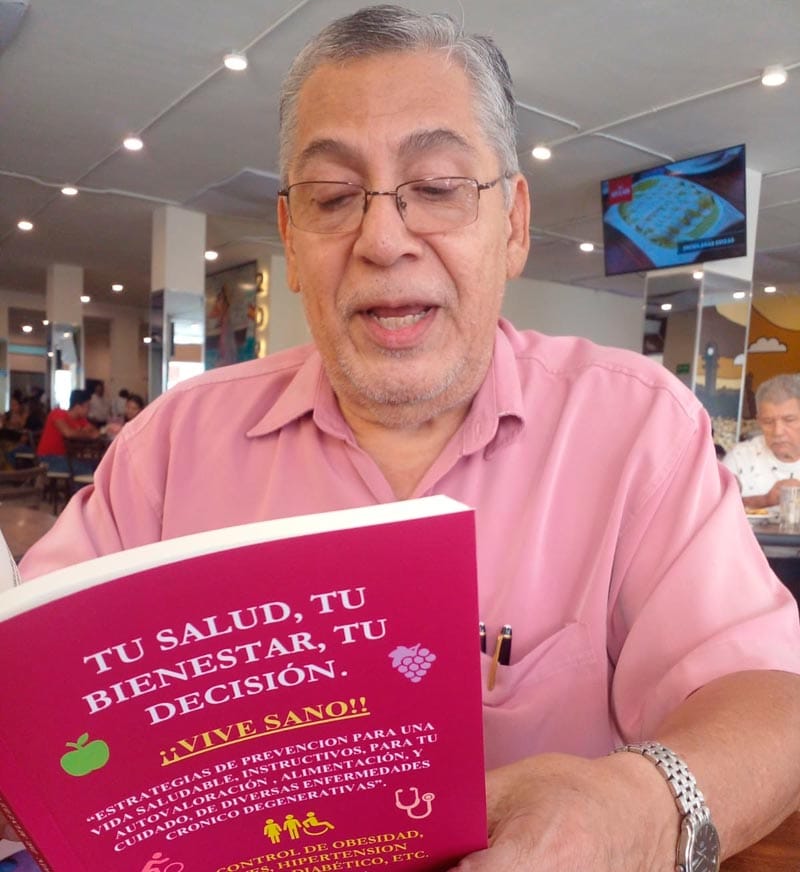 ¡SACA LIBRO EL DOCTOR LEYVA!