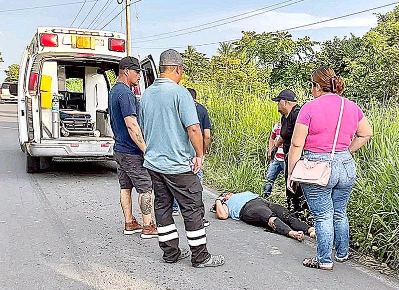 ¡WENDY CHOCÓ SU MOTO CONTRA CAMIONETA DE VALORES “SEGURITEC”!