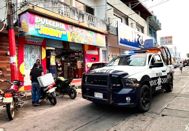 ¡ASALTANTES ASESINAN A TRABAJADOR DE DULCERÍA!