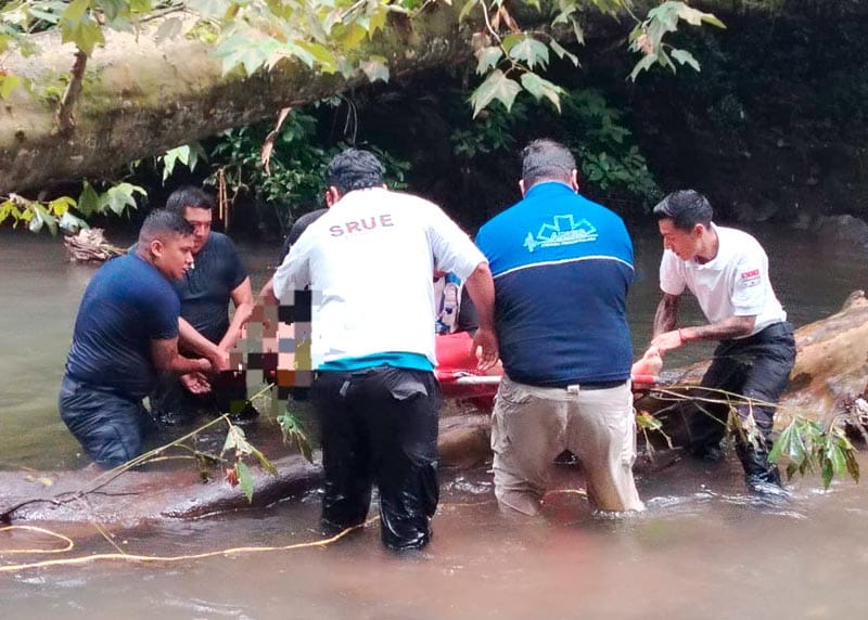 ¡NIÑO SE METE AL RÍO POR SU PELOTA Y MURIÓ AHOGADO! - CASO CONMOCIONÓ A XALAPA
