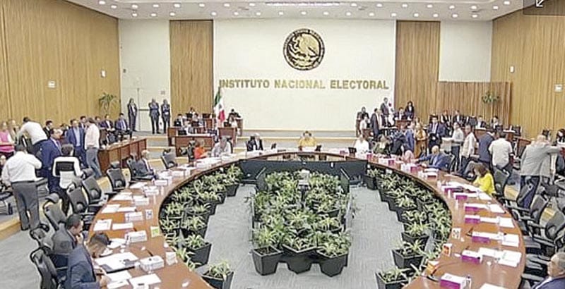 ¡RENUNCIAN DOS DIRECTORES DE LA JUNTA GENERAL DEL INE! - TRAS ELECCIÓN JUDICIAL