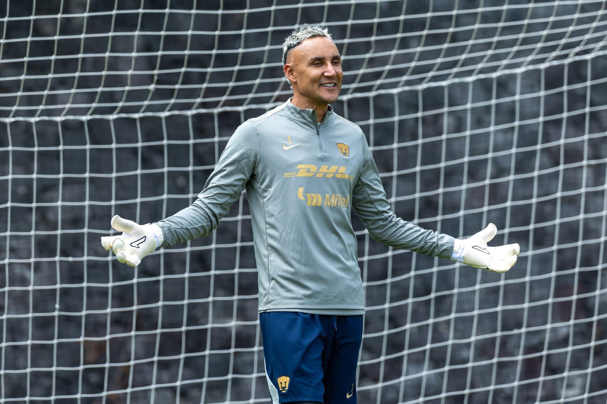¡KEYLOR NAVAS ES PRESENTADO COMO NUEVO PORTERO DE PUMAS!