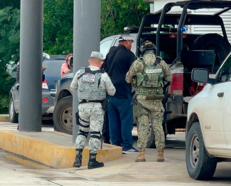 ¡LOCALIZAN CON VIDA A LOS DOS POLICÍAS ‘LEVANTADOS’ EN CHICONTEPEC!