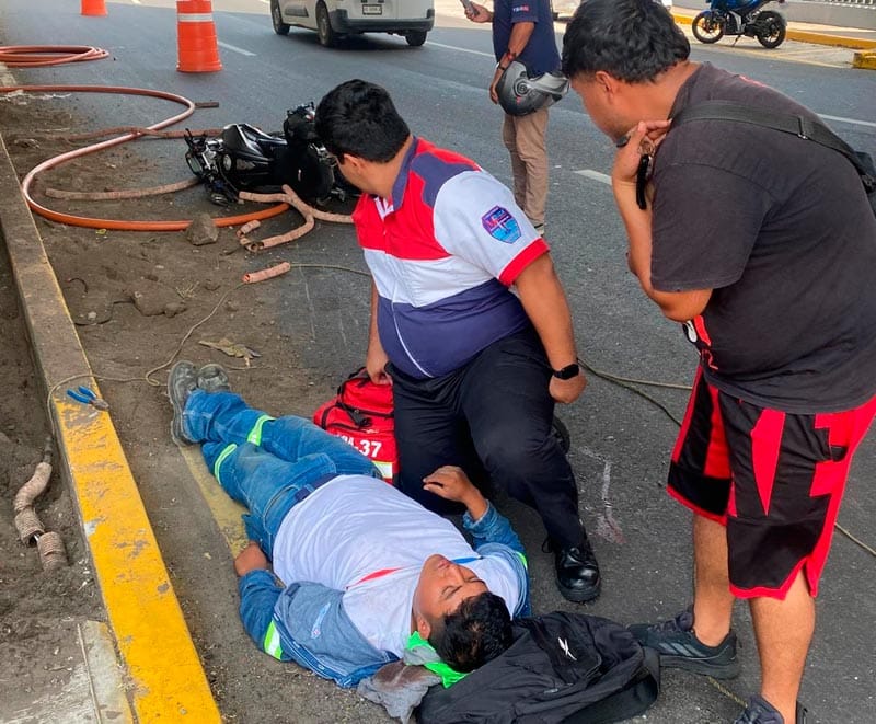 ¡CHUZA DE MOTOCICLETAS EN CABEZA OLMECA!