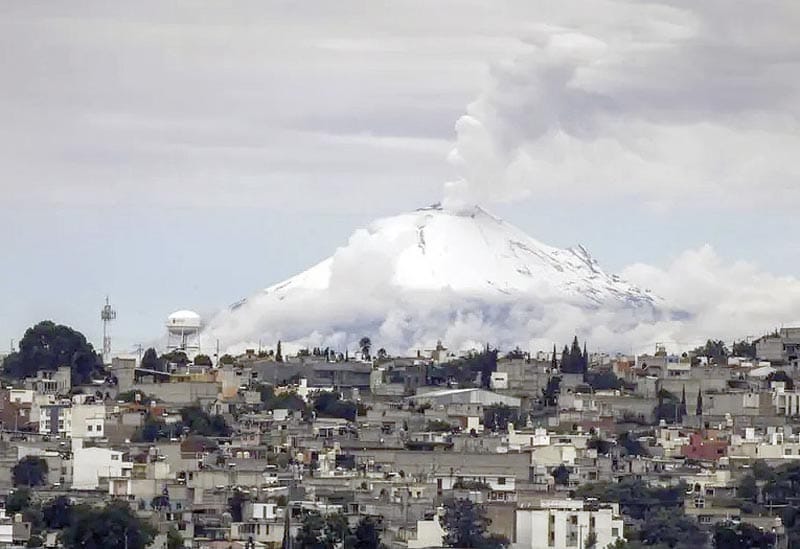 ¡ALERTA POR CENIZA DEL POPOCATÉPETL: PODRÍA ALCANZAR CDMX! - PIDEN EXTREMAR PRECAUCIONES