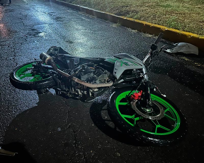 ¡SE MATÓ MOTOCICLISTA EN ACCIDENTE EN ALVARADO!