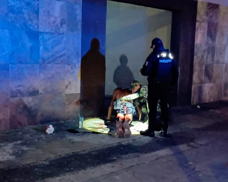 ¡HOMBRE APUÑALADO EN RIÑA CALLEJERA!
