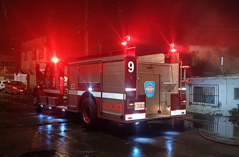 ¡SE PRENDE CASA EN COLONIA LA CUCHILLA!