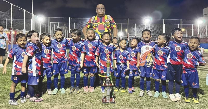 ¡LEONES NORTE, XANA, CEFOR Y RAYADOS, CAMPEONES!