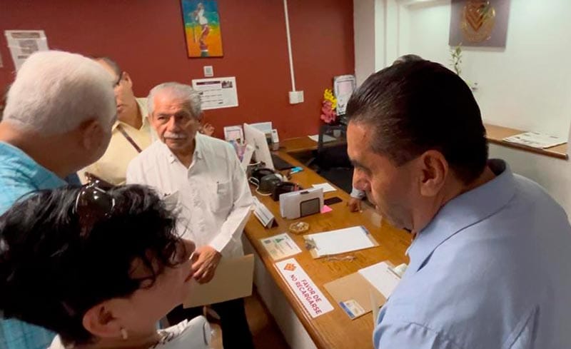 ¡SE LE METEN HASTA LA COCINA!