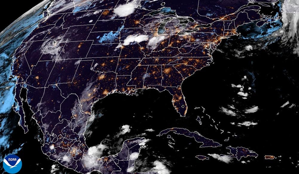 ¡UN CANAL NOS TRAE LLUVIAS, RAYOS Y RACHITAS! - *LA BAJA PRESIÓN SE METIÓ A TEXAS