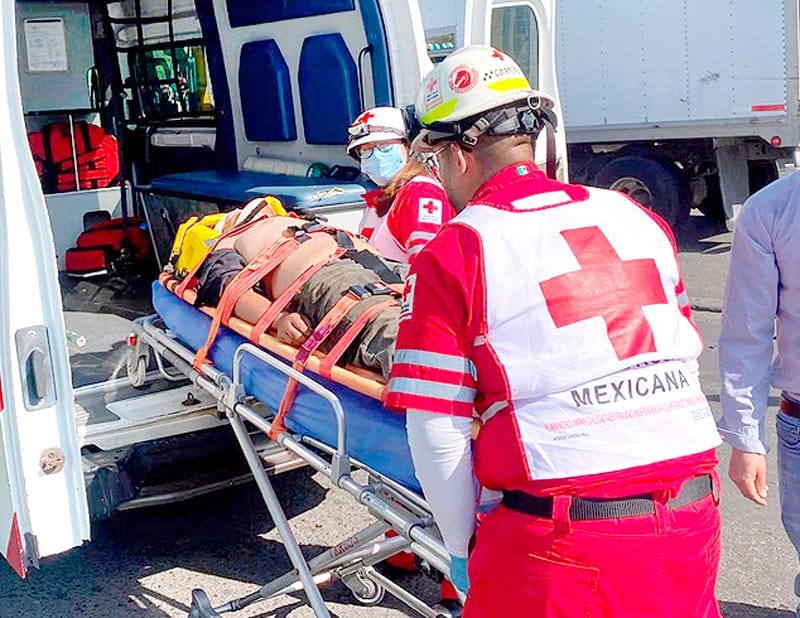 ¡JOVENCITO MOTORIZADO HERIDO ATROPELLADO POR UN CAMIONETÓN!