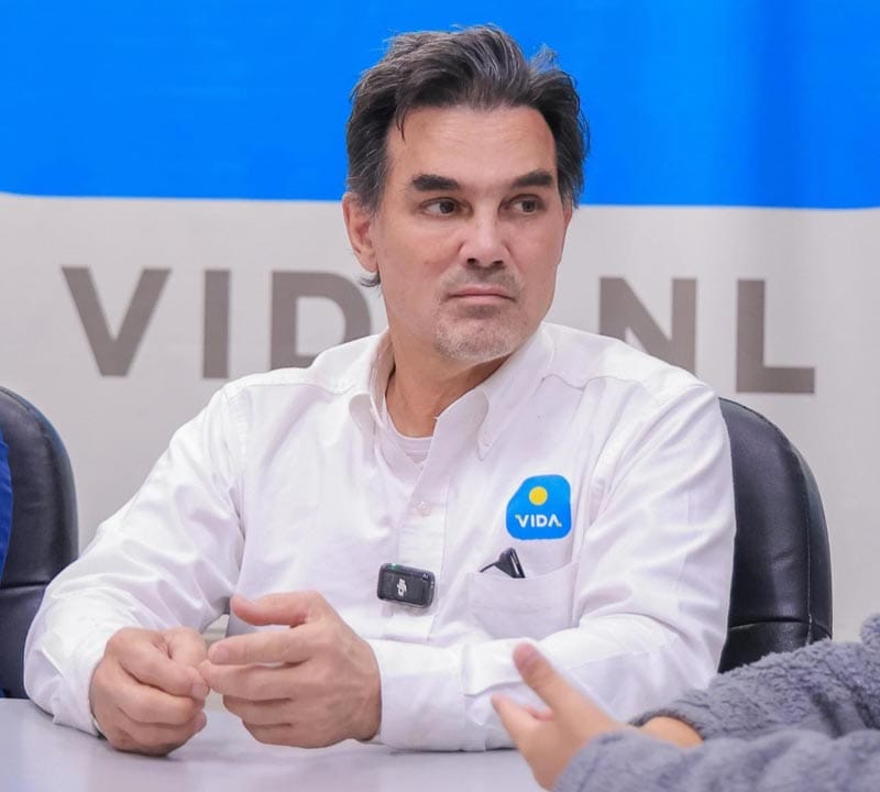 ¡“PATO” ZAMBRANO LOS CORRE!