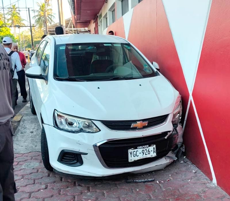 ¡CARAMBOLAZO FRENTE A LA CRUZ ROJA!