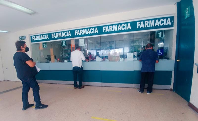 ¡MUJER PROVOCÓ TREMENDO ESCÁNDALO EN LA FARMACIA UMF 57 DEL IMSS!