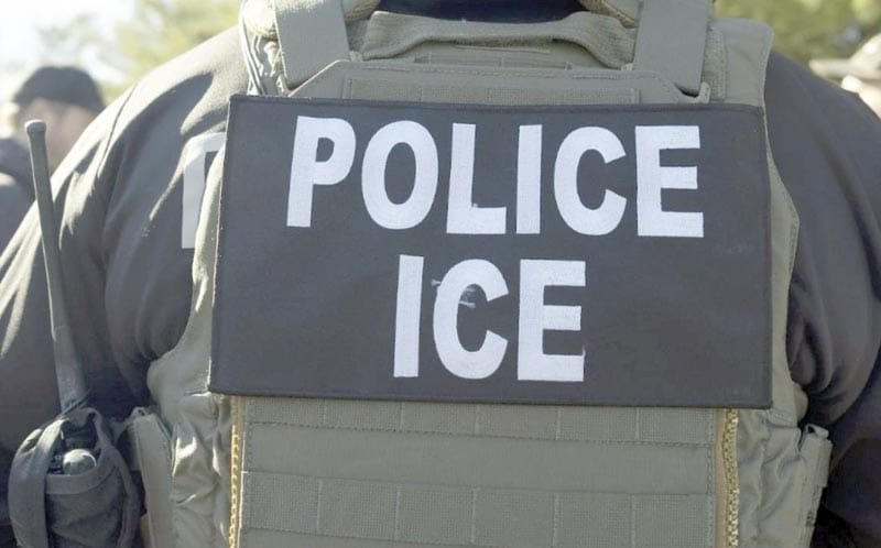 ¡MIGRACIÓN DETIENE A DOS CONTRATISTAS MEXICANOS MIENTRAS COMBATÍAN UN INCENDIO EN WASHINGTON!