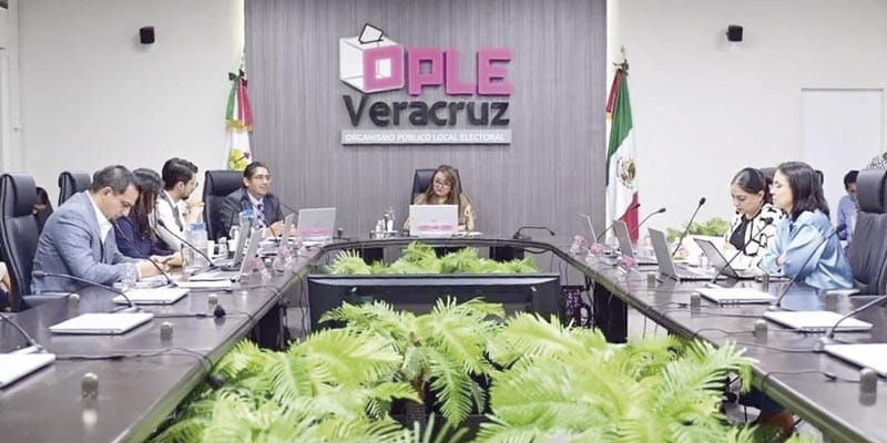 ¡AHORA VAN POR LAS OPLES... LOS AHORCAN!