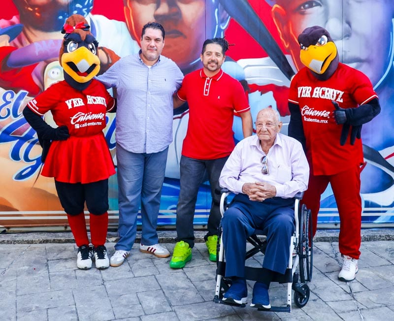 ¡MURAL DE CINCO GRANDES DEL “GLORIOSO” ÁGUILA!