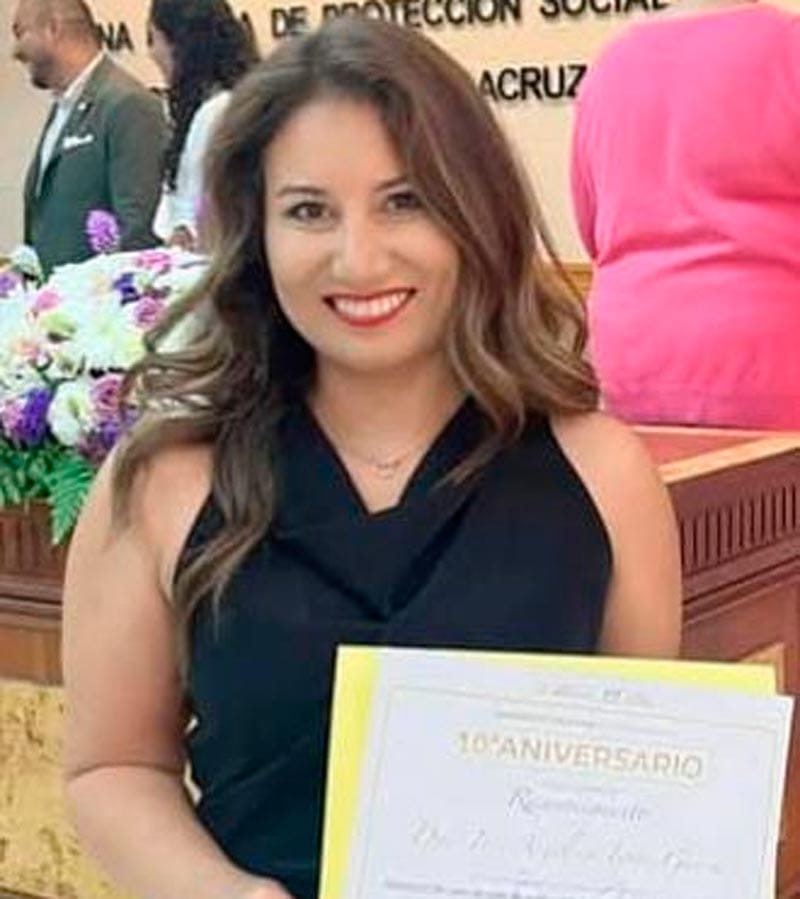 ¡FELIZ CUMPLEAÑOS, MAESTRA INÉS!