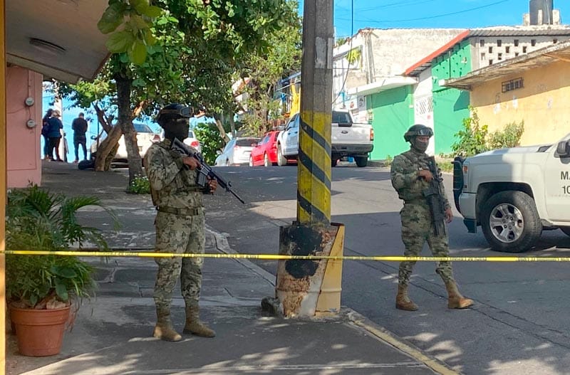 ¡DESPLIEGAN EFECTIVOS DE LA FGE EN LA 21 DE ABRIL!